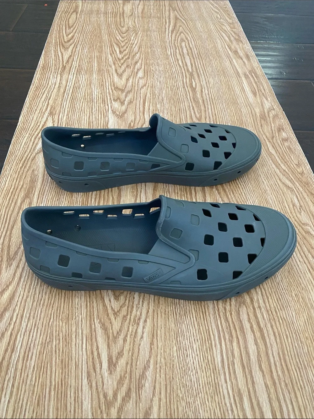 Vans rubber slip